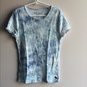 Abercrombie Kids Blue Tie-Dye Ribbed Top